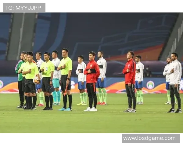 足球明星连屏软件助力球迷互动体验提升，畅享精彩赛事瞬间与明星动态